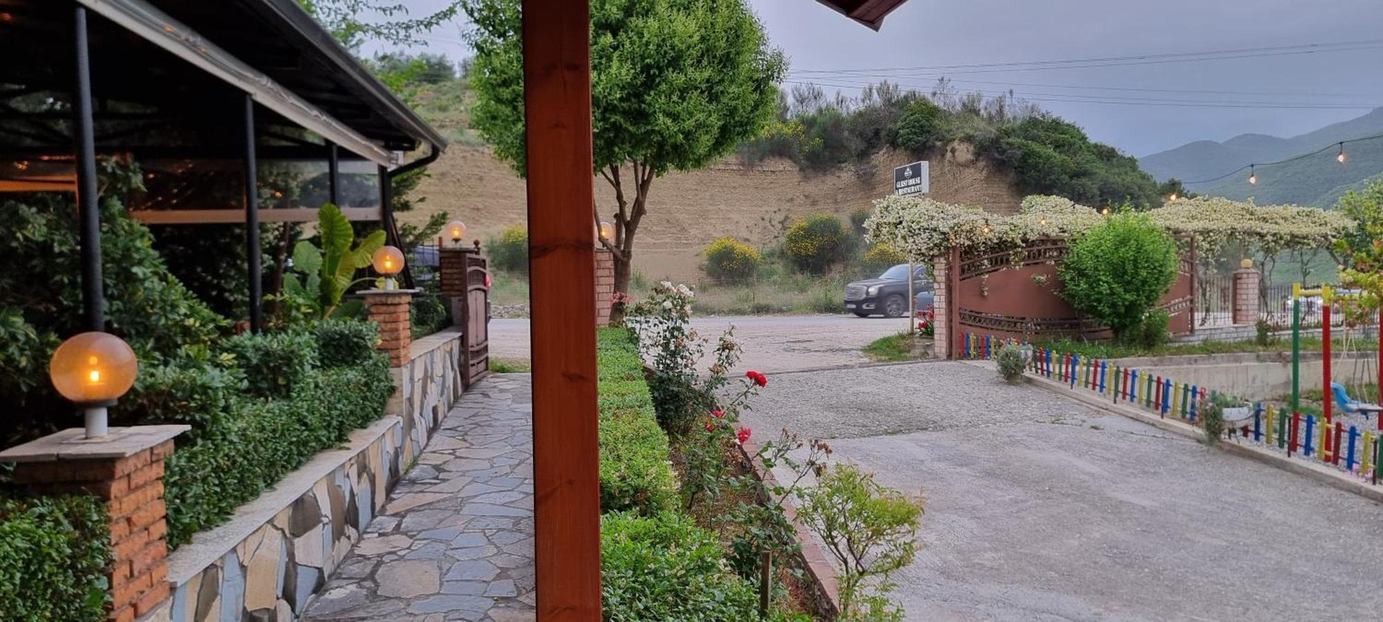 Salillari Guest House Berat Exterior foto