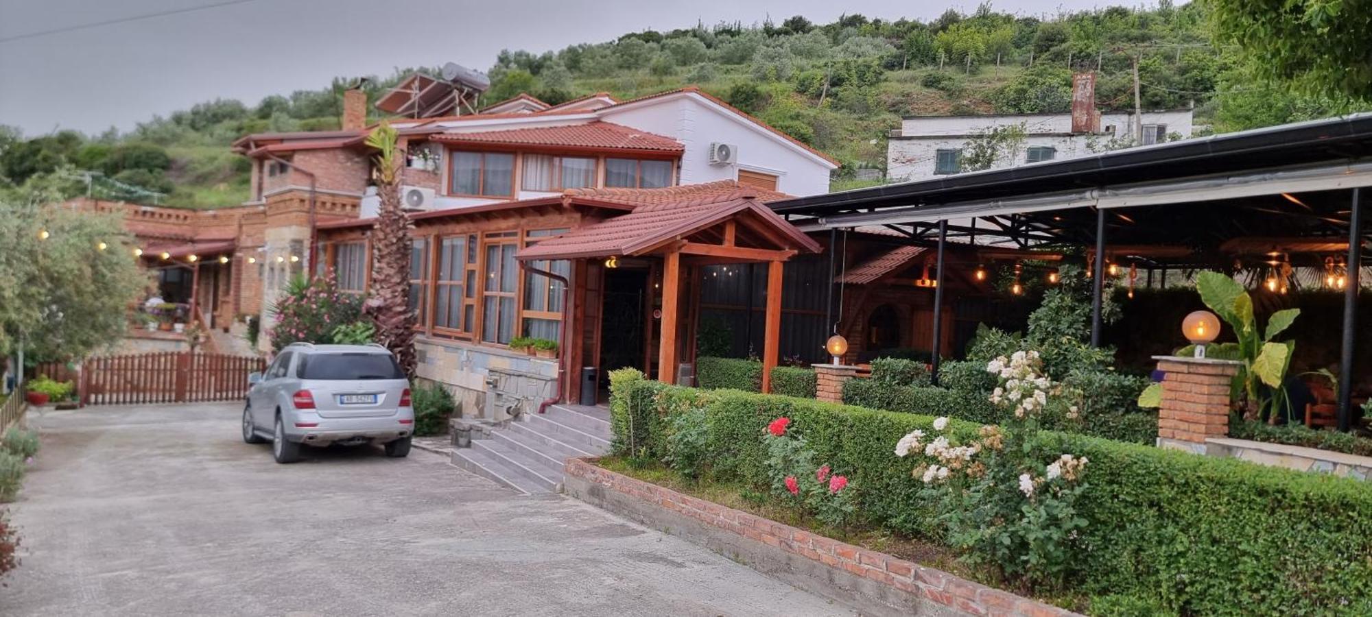 Salillari Guest House Berat Exterior foto